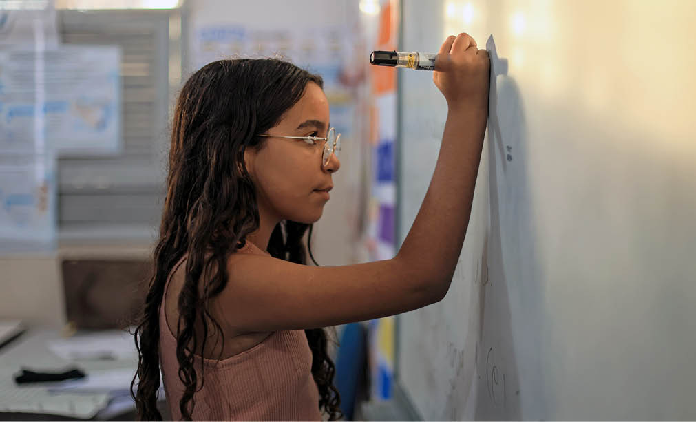 Guarabira,PE - 02/06/2025 - Sicredi Evolu o - Na foto : Jennifer Kelly, aluna do quinto ano  -      Sicredi Evolu  o em parceria com projetos educacionais em Guarabira/PE.