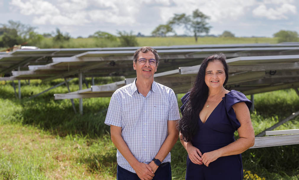 20250605BA - COOPSOLAR - Cooperativa de Energia Solar - Jo o Pessoa/PB - Na foto : Simonny Campos, Coordenadora da Coopsolar e Eduardo Br s, Presidente da Coopsolar