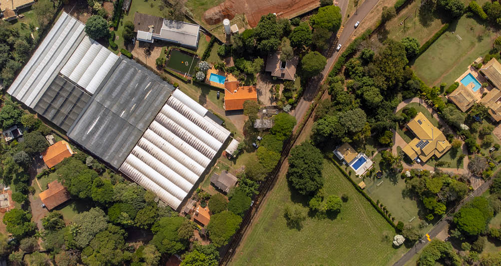 Holambra_SP 06 de Junho de 2025 OCB / VEILING Na imagem, vista aerea da empresa Acosta, cooperada da Veiling, e seu entorno na cidade de Holambra, SP. Imagem: Alexandre Rezende / NITRO Historias Visuais