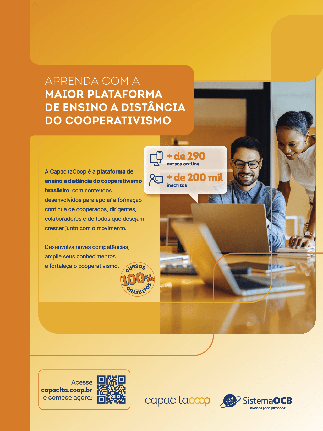 Adultos sorrindo e trabalhando juntos em um ambiente de escrit rio moderno com laptops, promovendo uma plataforma de ensino a dist ncia sobre cooperativismo. Description generated by AI