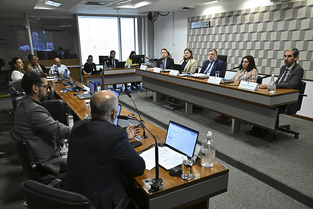 Senado celebra 50 anos do ensino superior em cooperativismo no Brasil 