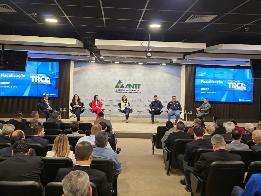 Cooperativismo de transporte participa de encontro nacional da ANTT