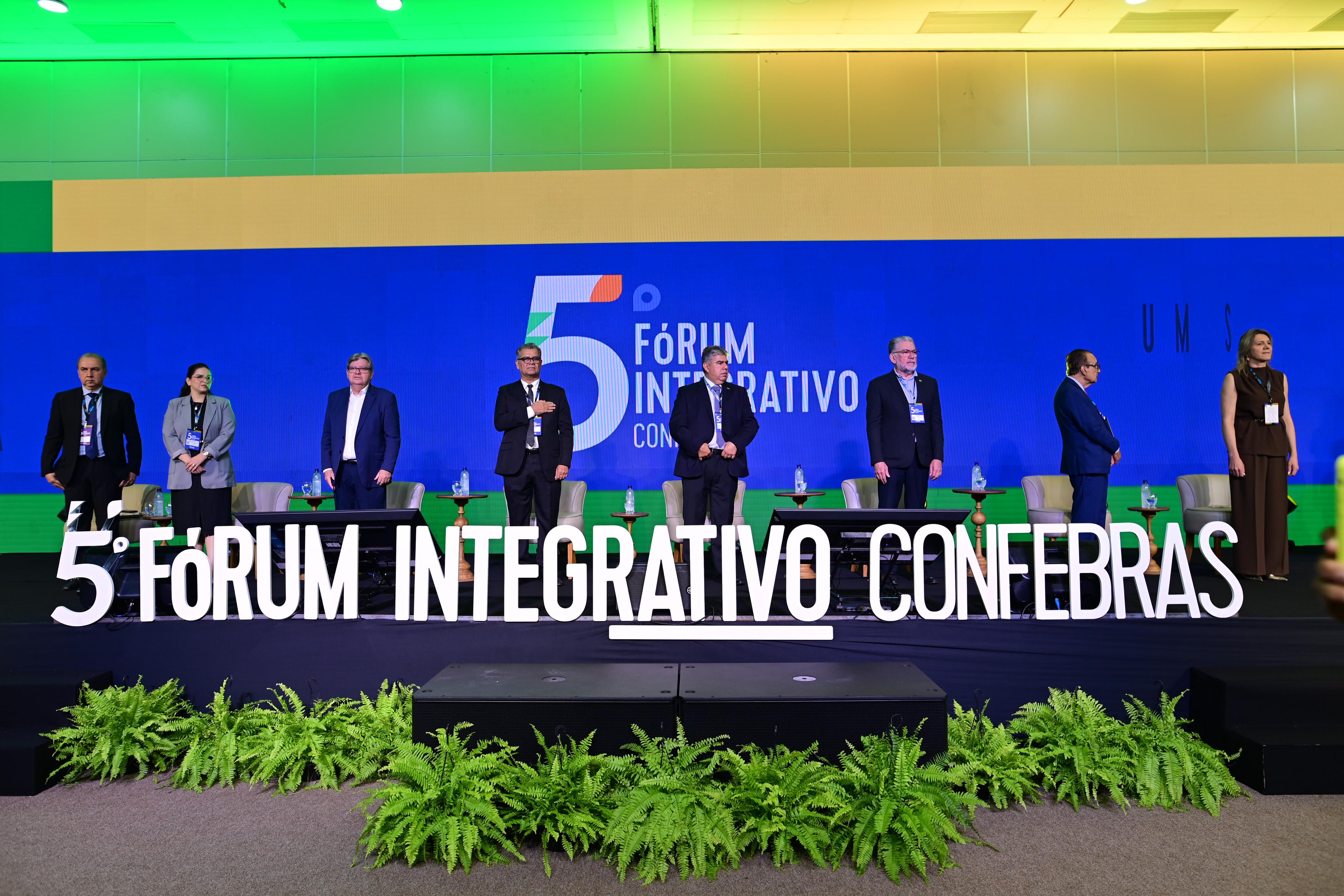 Tania Zanella destaca ações do coop no 5º Fórum Integrativo Confebras