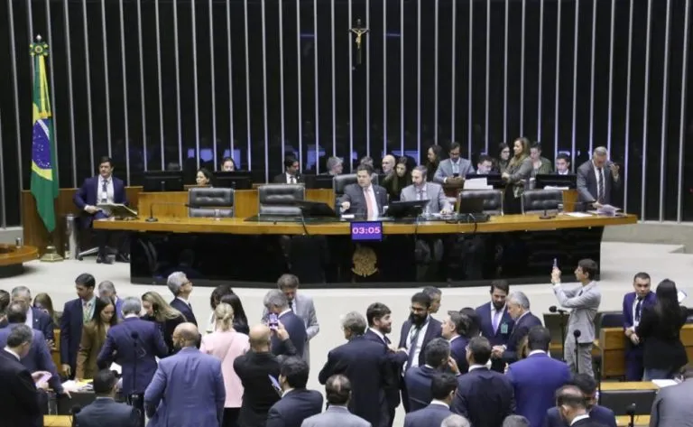 Sessão no Plenário da Câmara. Foto: Kayo Magalhães / Câmara dos Deputados