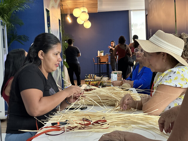 Saber ancestral e empreendedorismo movem oficinas na COP30 