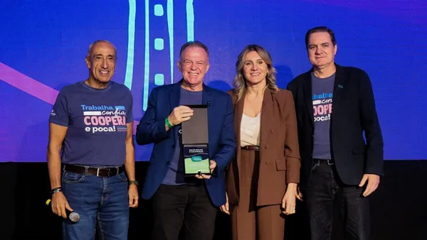 Tania Zanella participa da abertura do ES Coop para o Futuro 