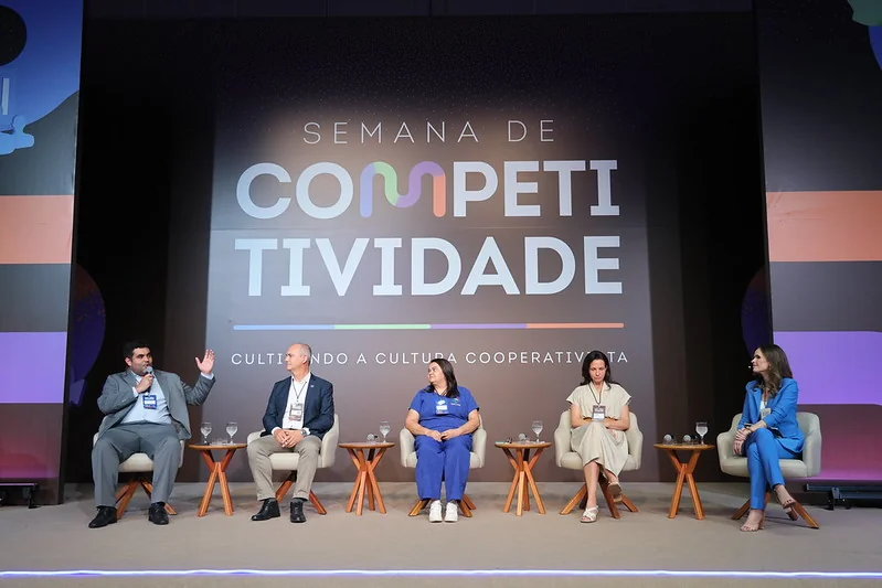 O cooperativismo que transforma e amplia desenvolvimento local 