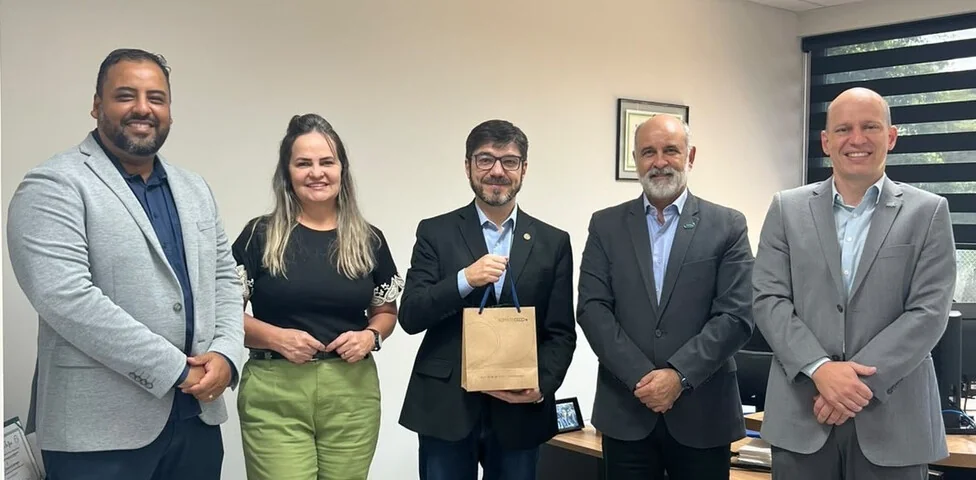 Sistema OCB e Cofen discutem avanços para cooperativas de enfermagem 