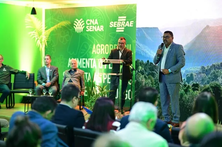 Cooperativismo impulsiona o crédito verde no primeiro dia da COP30