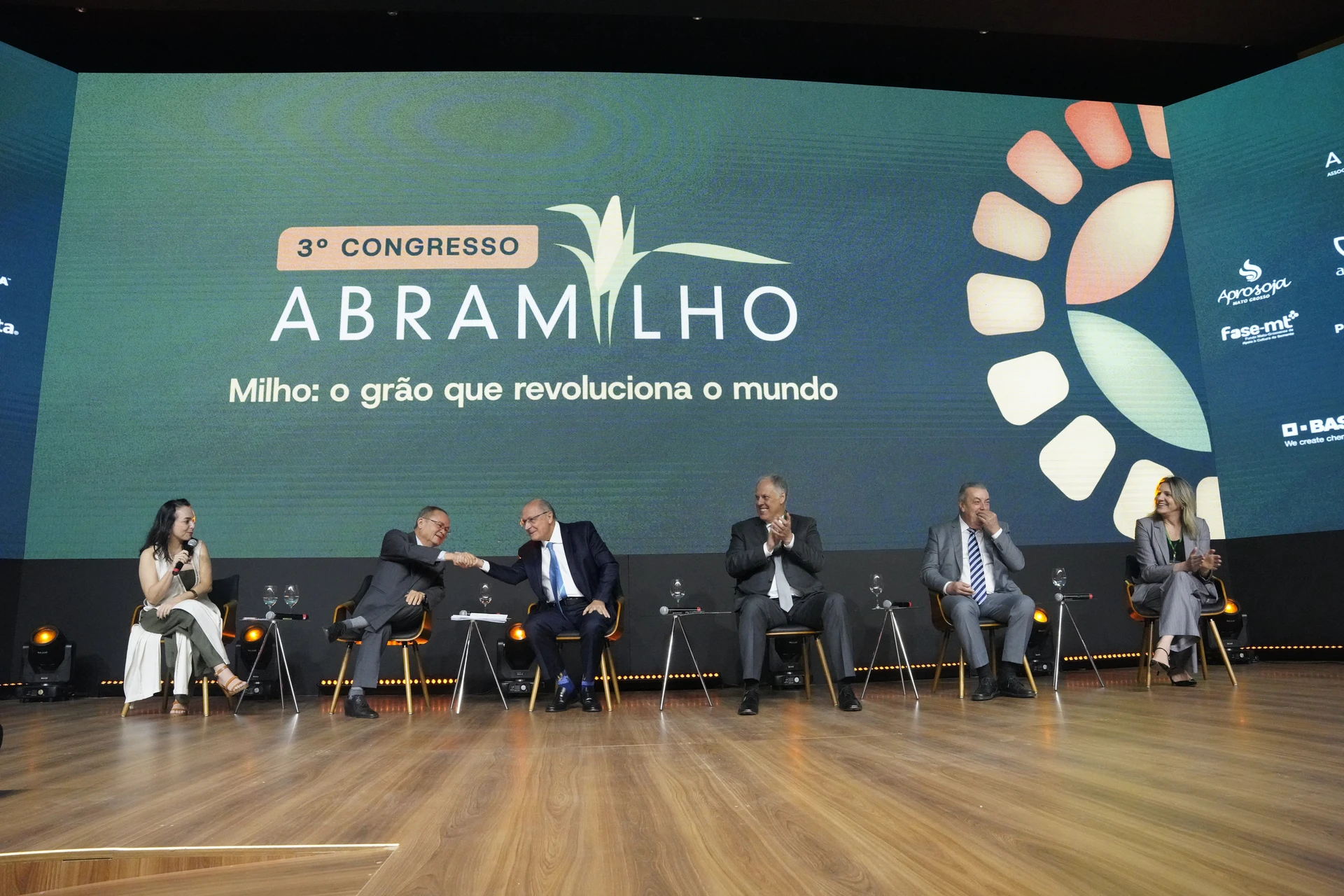 3º Abramilho: Sistema OCB destaca cooperativas e alerta para armazenagem 