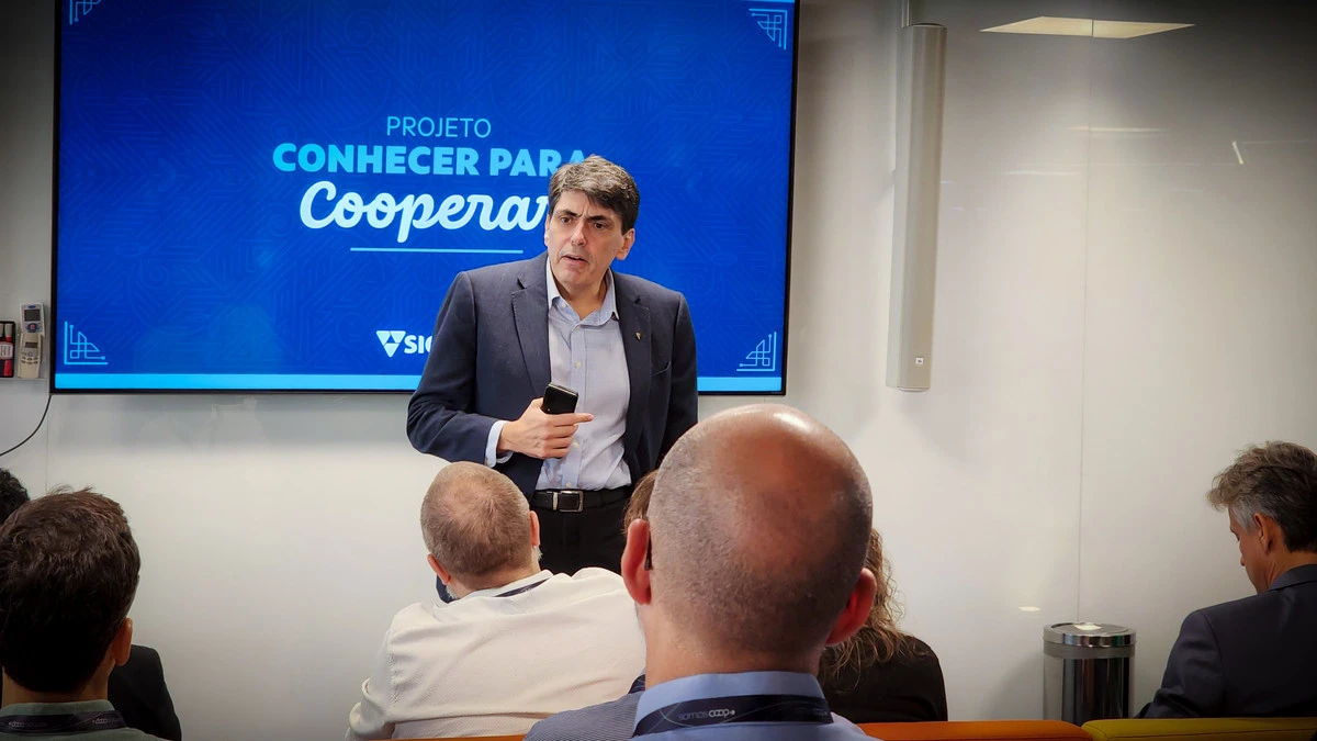 Marco Aurélio Almada Abreu, diretor-presidente do Sicoob