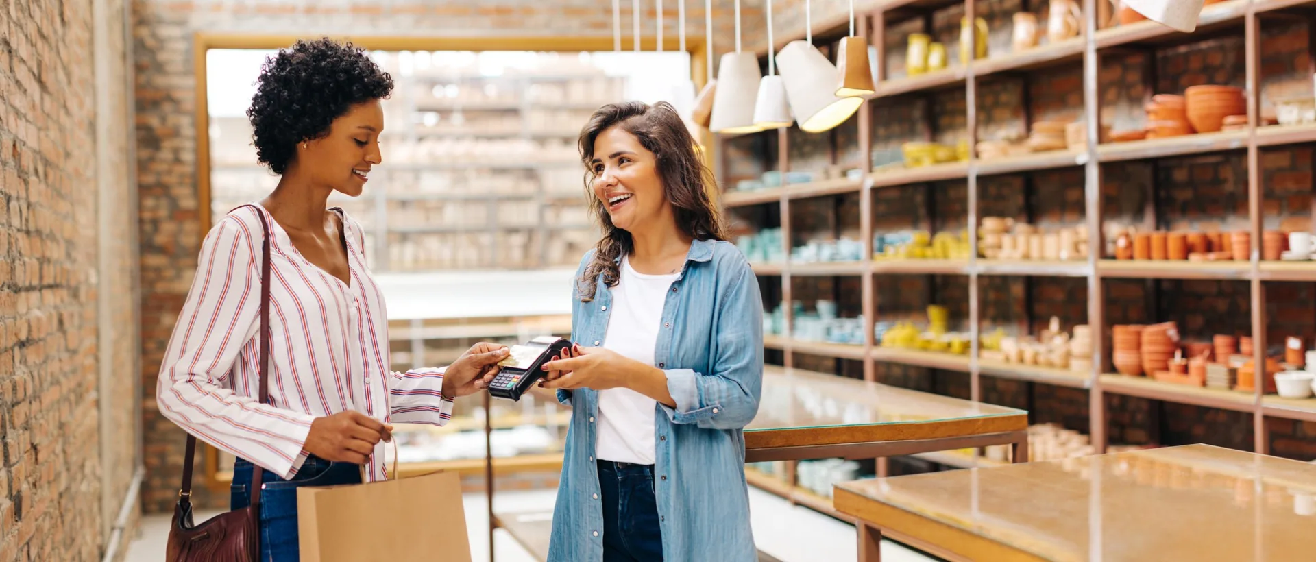 Pós-venda: 9 dicas para fidelizar clientes e impulsionar sua coop