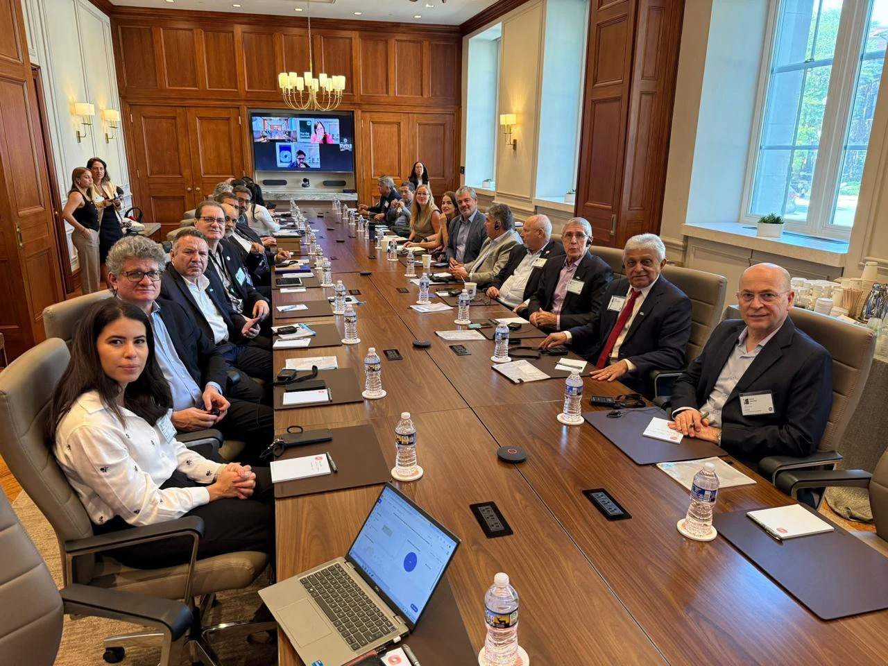 Diálogo econômico e inovação marcam 2º dia da Jornada em Washington 