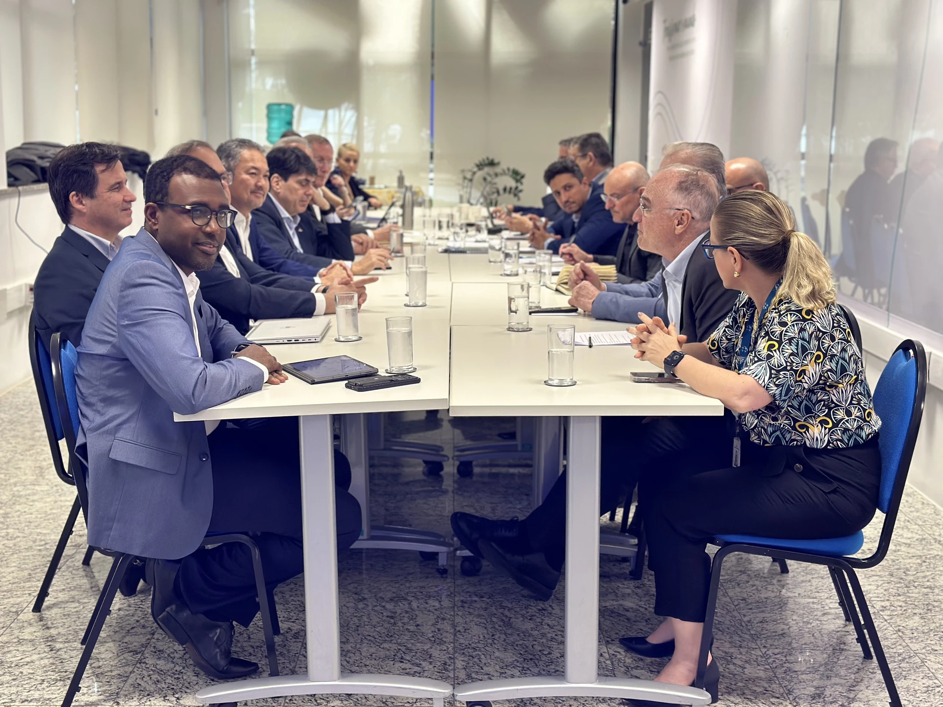 Representantes do CECO e do Bacen se reúnem na sede do Sistema OCB 