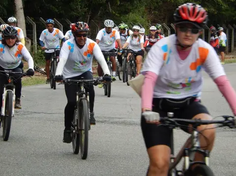 Pedal com mais de 100 ciclistas encerra participação da Unidonto JP no Dia C