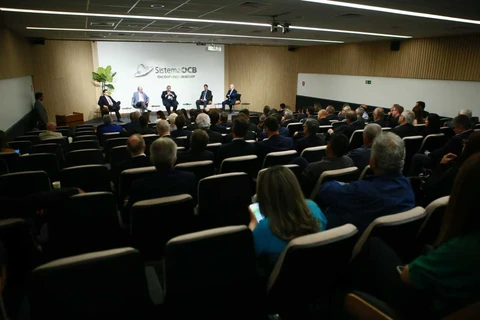 Construindo juntos estratégias para o coop