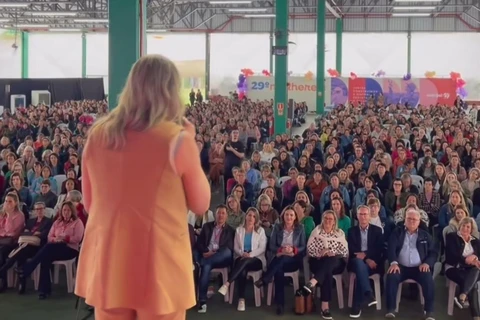 Tania Zanella destaca força feminina em encontro da Cotrijal
