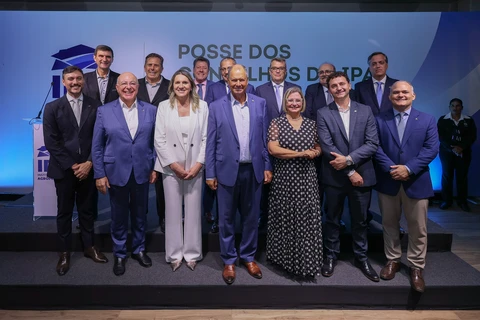 Tania Zanella toma posse como presidente do IPA