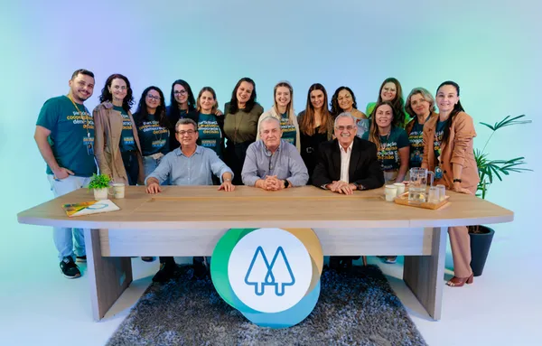 Sucessão cooperativista: preparação de lideranças garante o futuro do movimento