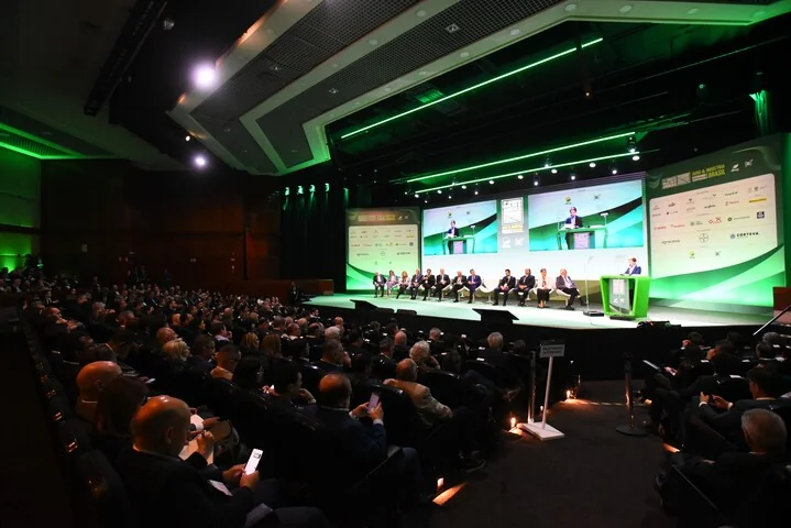 Sistema OCB leva agenda cooperativista ao congresso do Agronegócio 